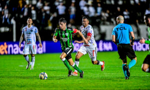 América em jogo pela Série B (foto: Mourão Panda/América)