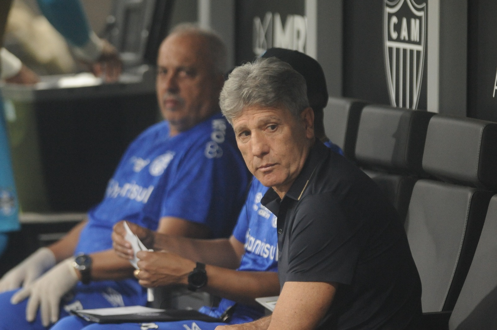 Renato Gaúcho dispara contra arbitragem de Atlético x Grêmio: ‘Uma bagunça’