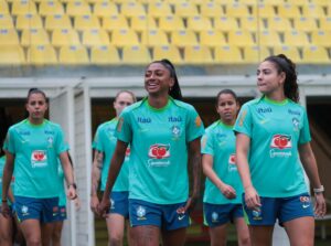 Seleção Brasileira feminina em treino antes do amistoso contra a Colômbia (foto: Lívia Villas Boas/CBF)