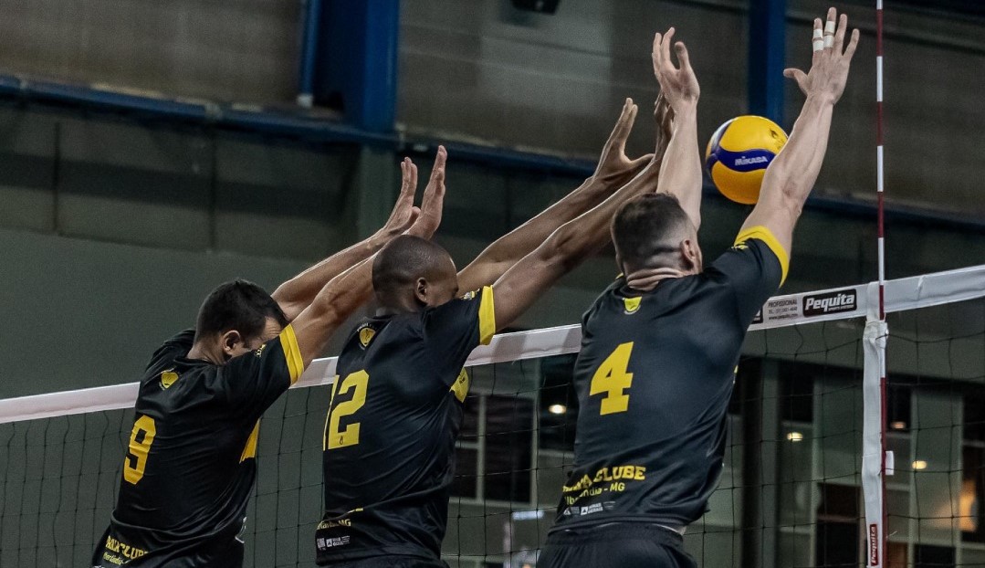 Vôlei: Praia Clube cobra ingressos para a Superliga Masculina, e torcedores protestam