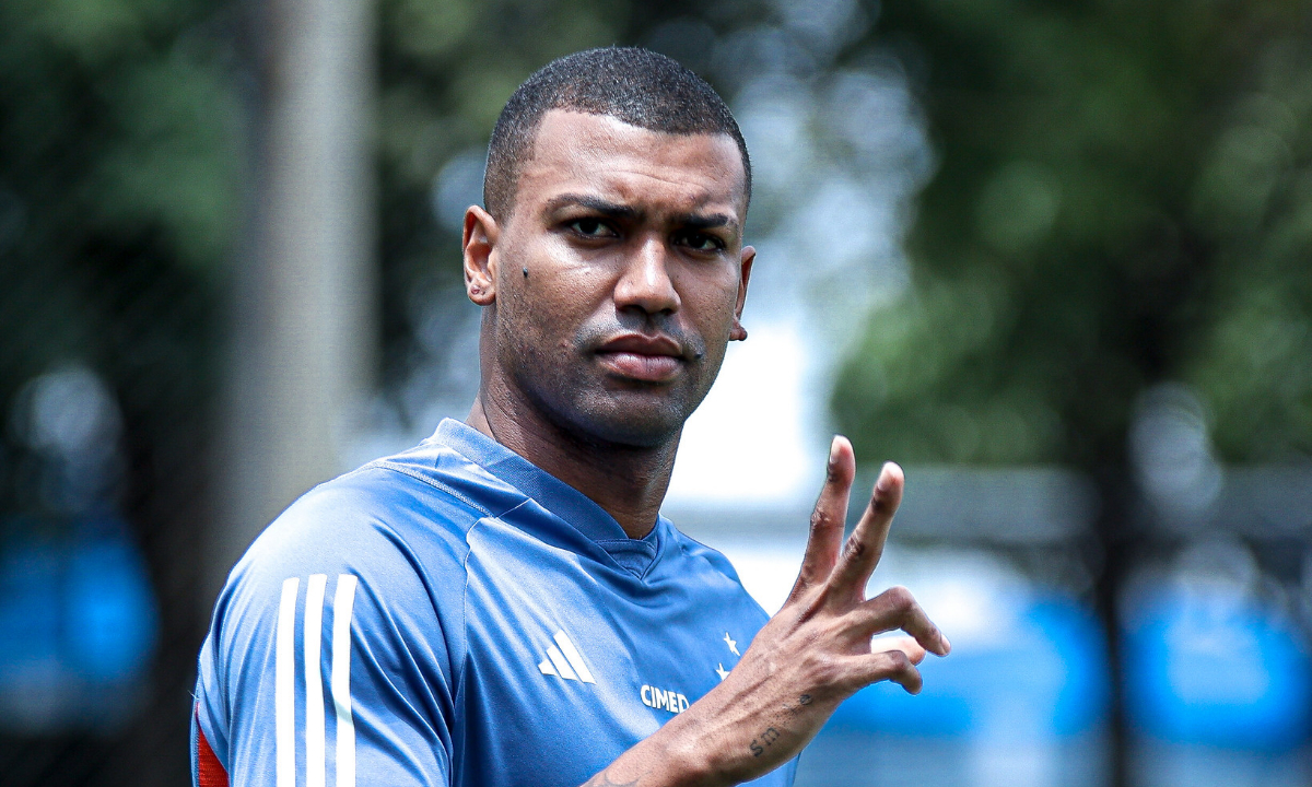 Walace em treino do Cruzeiro (foto: Gustavo Martins/ Cruzeiro)