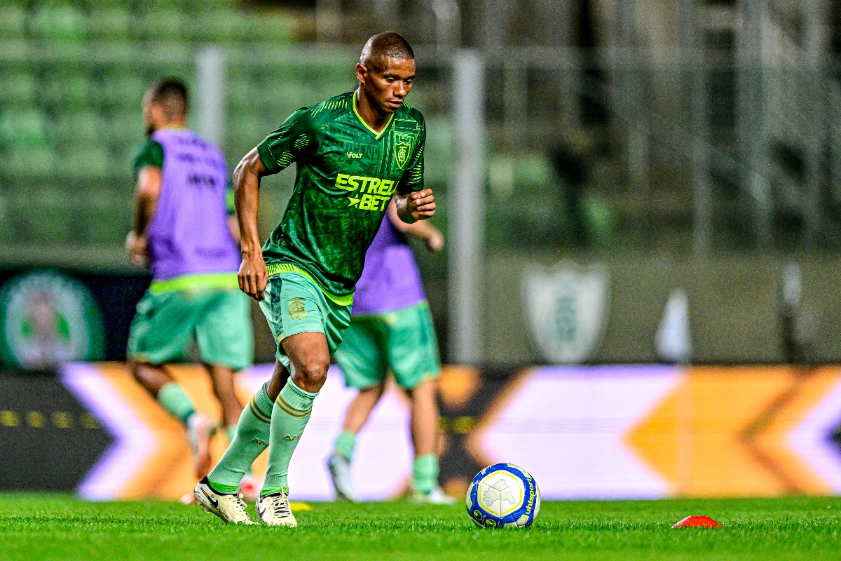 Juninho, volante do América (foto: Mourão Panda/América)