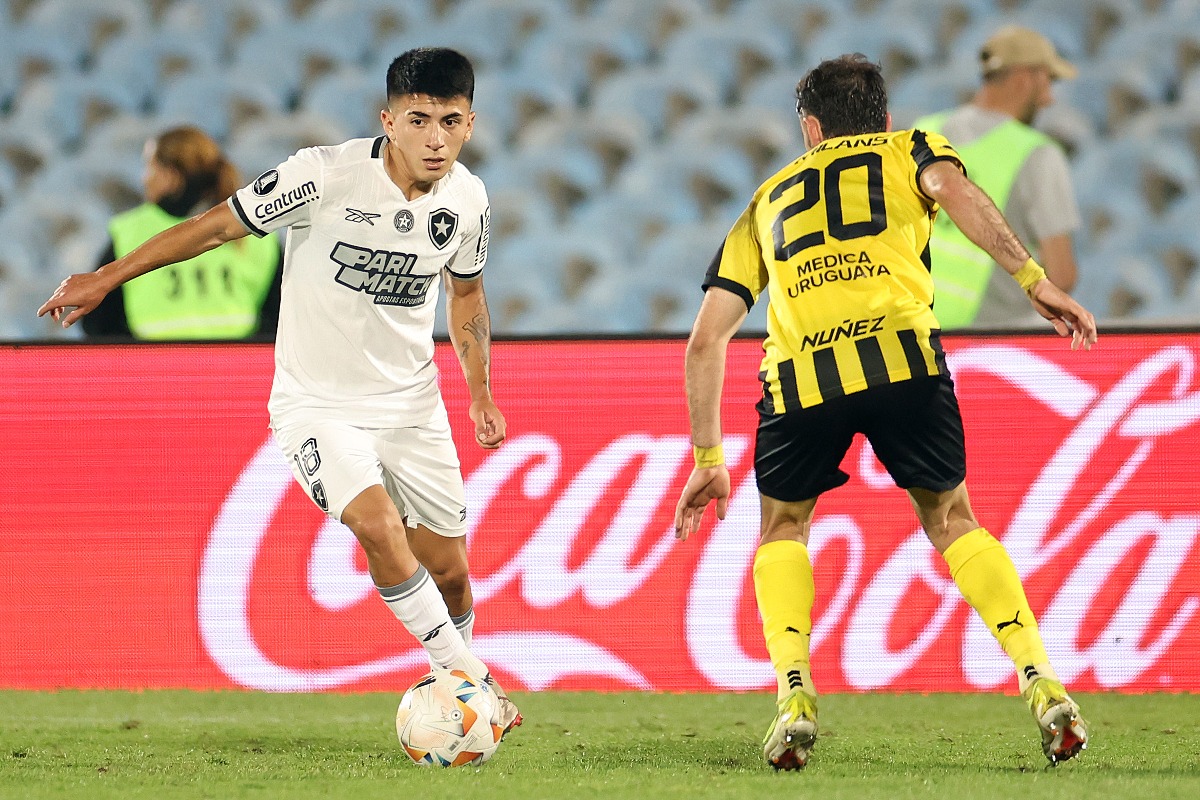 Lance de Peñarol x Botafogo (foto: Vitor Silva/Botafogo)