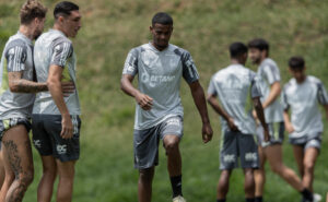 Jogadores do Atlético durante treinamento na Cidade do Galo (15/10) (foto: Pedro Souza/Atlético)