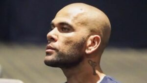 Daniel Alves condenado a indenizar músicos em R$ 80 mil