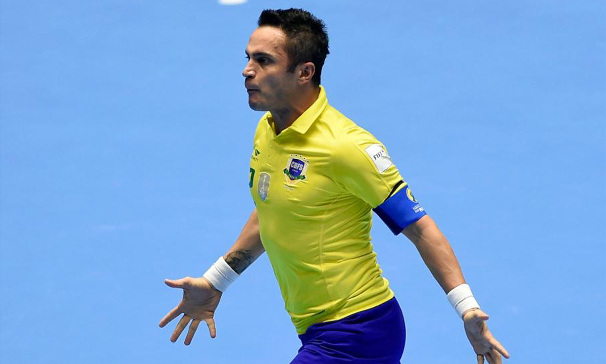 Falcão em ação pelo Brasil na Copa do Mundo de Futsal de 2016, na Colômbia (foto: AFP/GUILLERMO LEGARIA)