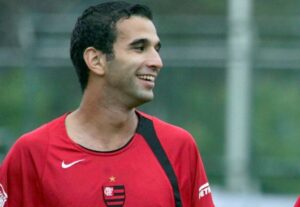 Léo Medeiros durante treino do Flamengo em 2006 (foto: Alexandre Cassiano/Agência O Globo)