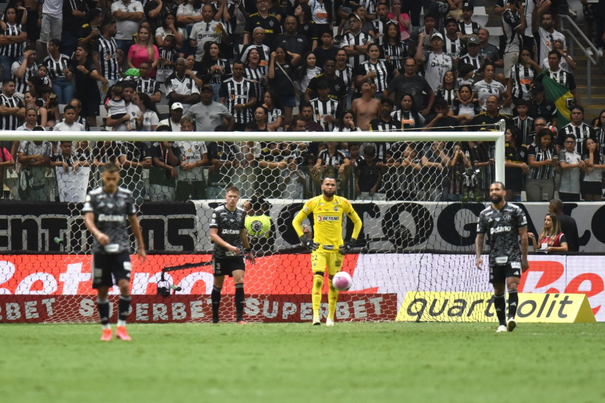 Jogadores em campo pelo Atlético (foto: Ramon Lisboa/EM/D.A Press)