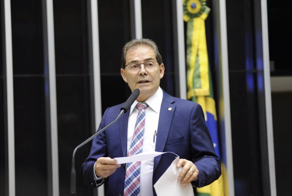 Paulinho da Força aciona STF para anular PEC que permite anular decisões do Supremo