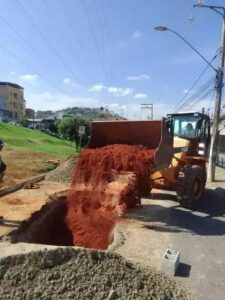 Reparo na Avenida Selim José de Sales: Prefeitura de Ipatinga age rápido