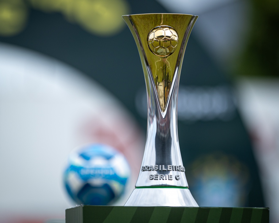 Troféu da Série C do Campeonato Brasileiro (foto: Leo Piva/CBF)