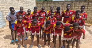 Clube amador do Vale do Aço realiza doação de uniformes para a Missão Ecoar em Guiné-Bissau, na África