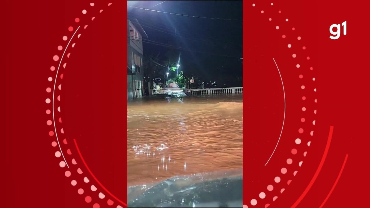 Tempestade alaga ruas e casas em Virgolândia; foram 122 milímetros em três horas | Vales de Minas Gerais