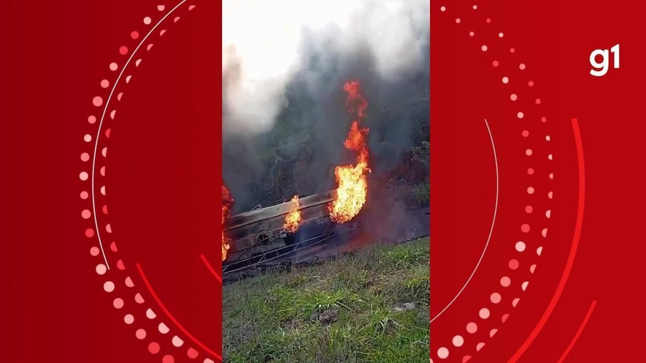 Motorista morre carbonizado após caminhão carregado com combustível explodir na LMG-744 entre Virgolândia e Coroaci