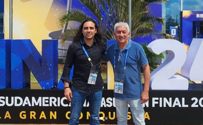 Sorín e Nonato, ídolos do Cruzeiro, acompanharam a final da Sul-Americana em Assunção - (foto: Reprodução/Instagram)