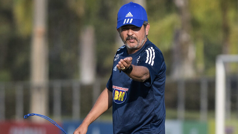 Clube da Série C anuncia ex-técnico do Cruzeiro