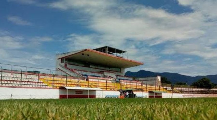 Clube vice-campeão brasileiro pode ter estádio leiloado