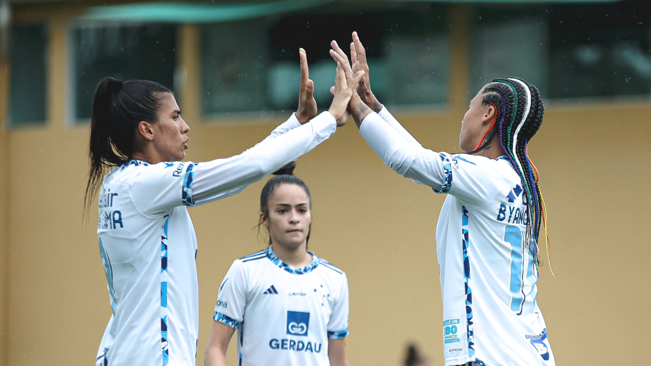 Cruzeiro faz 11 a 0 e vai à final do Mineiro Feminino contra o América