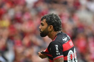 Filipe Luís explica discussão com Gabigol no Flamengo: ‘Não tem conversinha’