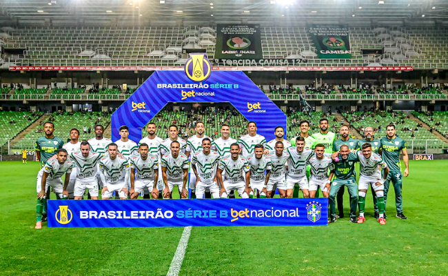 América em jogo da Série B (foto: Mourão Panda/América)