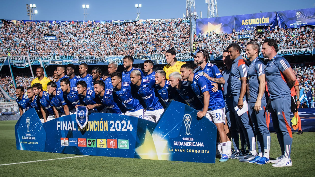 Jornal paraguaio dá nota alta para jogadores do Cruzeiro na final da Sul-Americana