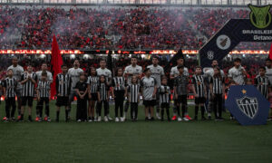 Milito diz se final da Libertadores tem tirado foco do Atlético no Brasileiro