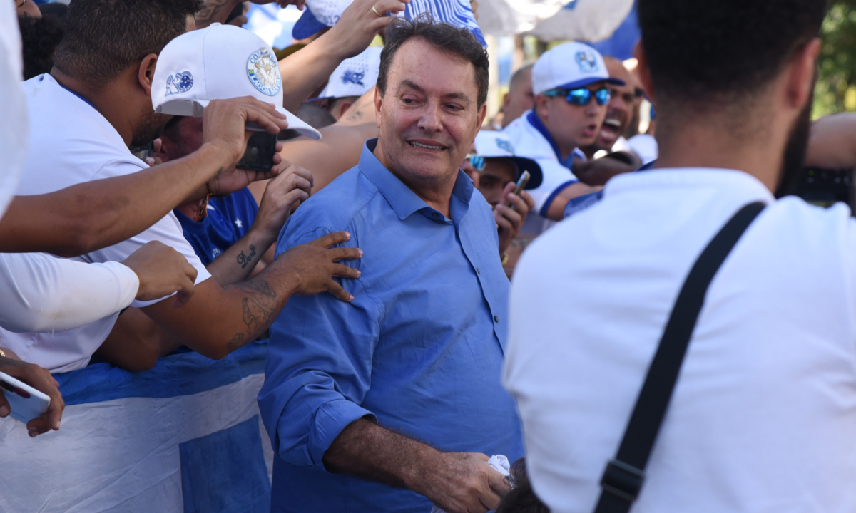 Pedro Lourenço em recepção de Cássio na Toca da Raposa 2 (foto: Gladyston Rodrigues/EM/D.A. Press)