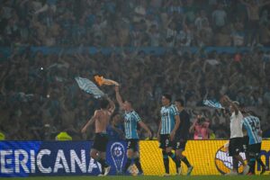 Treinador do Racing espera apoio maciço na final contra o Cruzeiro: ‘Vamos lotar o Paraguai’