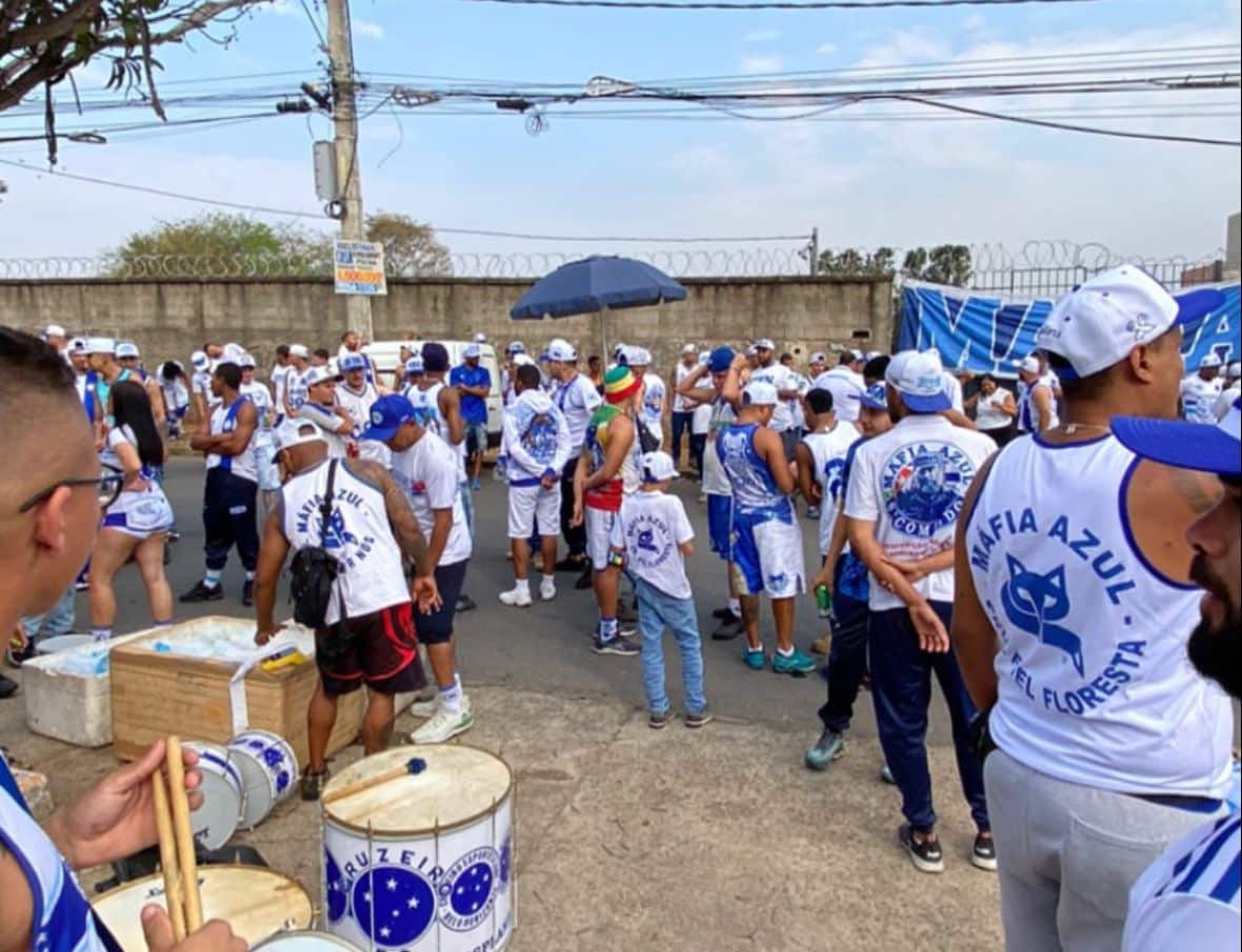 Protesto torcida do Cruzeiro (foto: Foto: Máfia Azul/Reprodução)