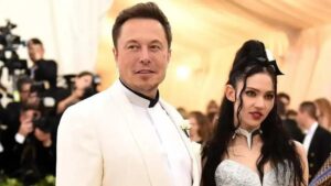 Grimes revela que Musk está 'irreconhecível' em disputa