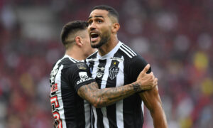 Kardec celebra gol do Atlético contra o Flamengo (foto: Alexandre Guzanshe/EM/DA.Press)