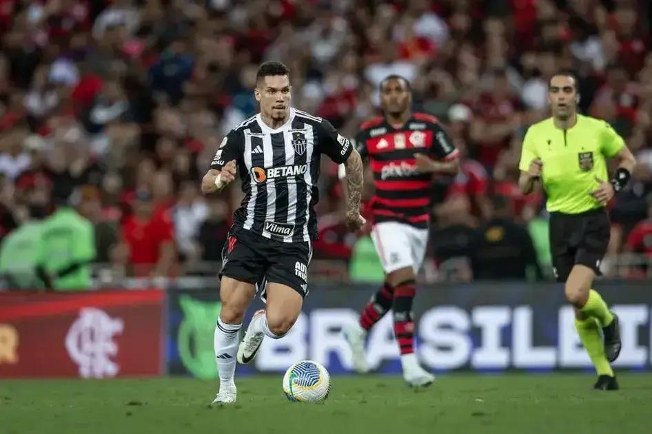 Paulinho: A um gol do Top 5 de artilheiros do Galo