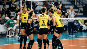 Jogadoras de vôlei do Praia Clube (foto: Eliezer Esportes/Praia Clube)