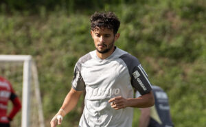 Gustavo Scarpa, meio-campista do Atlético, durante treinamento na Cidade do Galo (foto: Daniela Veiga/Atlético)