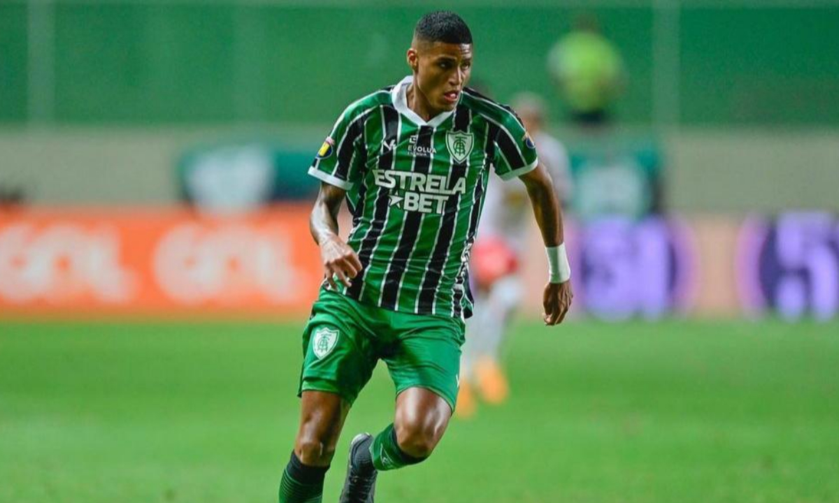 Rodrigo Varanda em jogo do América pelo Brasileiro (foto: Mourão Panda/América)