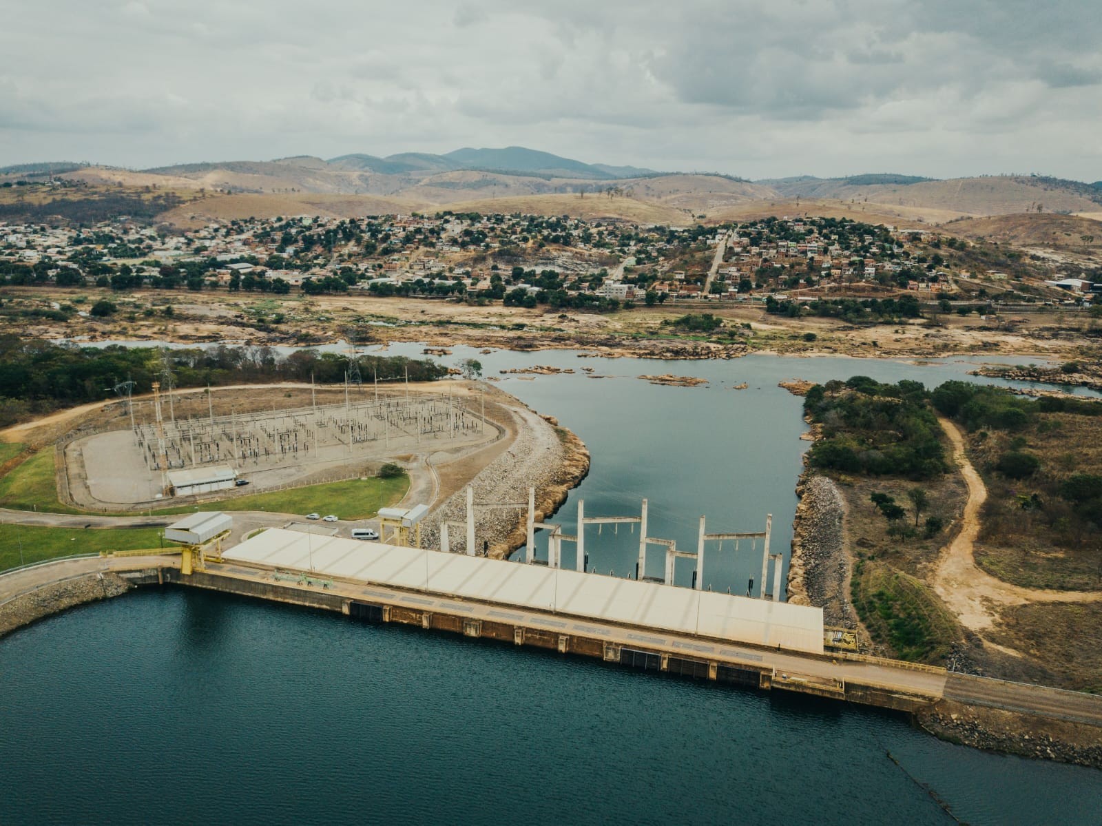 Trânsito na barragem da Usina de Aimorés será interditado de 11 a 14 de novembro para manutenção preventiva; veja rotas alternativas