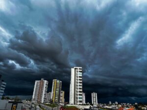 Alerta do INMET prevê tempestade para 137 cidades do Leste de Minas neste fim de semana