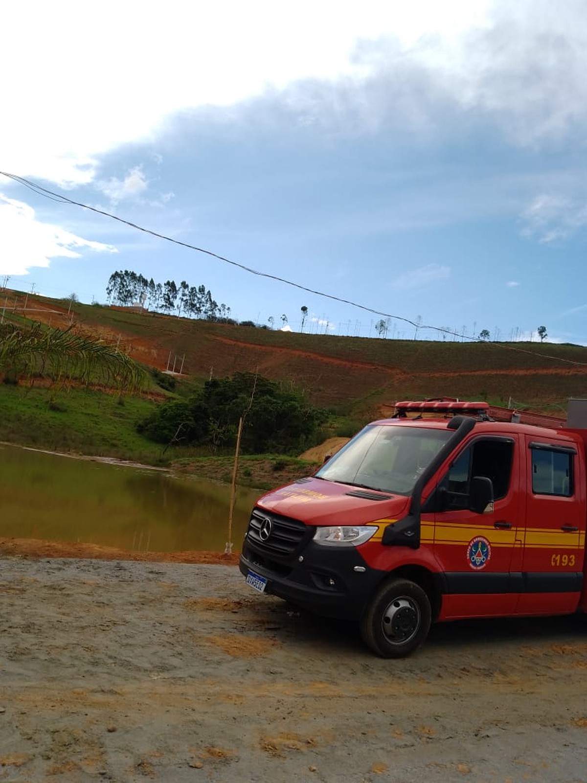 Jovem morre afogado em lagoa de loteamento em Manhuaçu