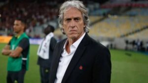 Bastidores: como Jorge Jesus ‘impediu’ jovem de ir à Europa e o manteve no Flamengo