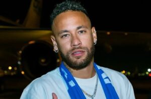 Cruzeiro: Neymar reage à postagem de bicampeão brasileiro com crítica a jornalista