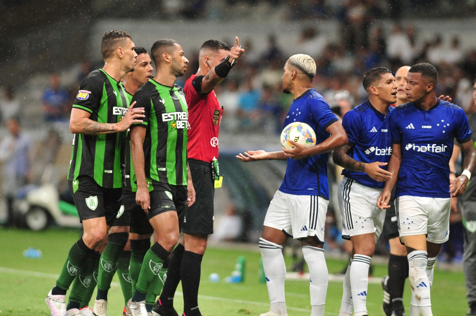 Cruzeiro está atrás do América no Ranking da CBF; entenda motivos