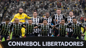 Time do Atlético para o jogo com o Caracas em 28 de maio de 2024 (foto: DOUGLAS MAGNO / AFP)