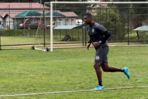 Jô durante treino do Itabirito (foto: Reprodução)