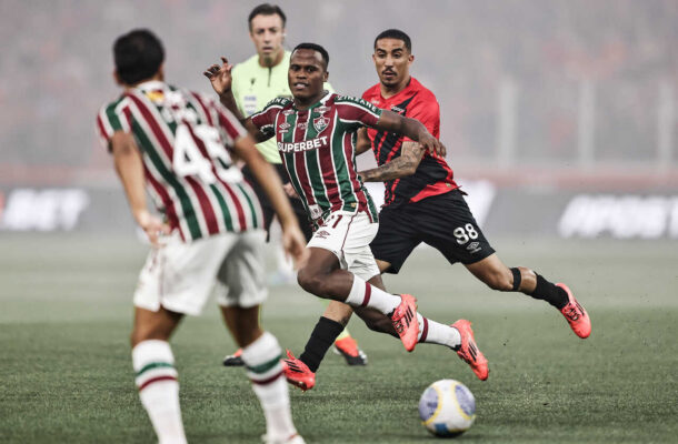 Arias (foto: Lucas Merçon/Fluminense)