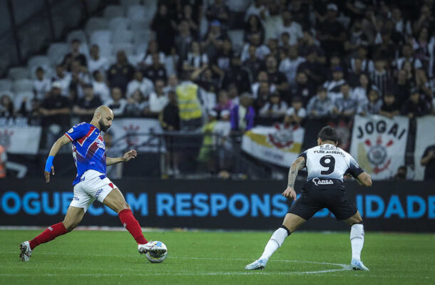 Memphis Depay brilha, Corinthians vence Bahia e se aproxima de vaga na Libertadores