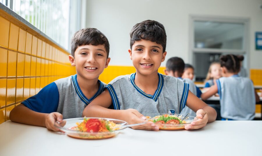 Prêmio “Equipe 5 Estrelas” atesta excelência do Serviço de Nutrição da Educação de Fabriciano