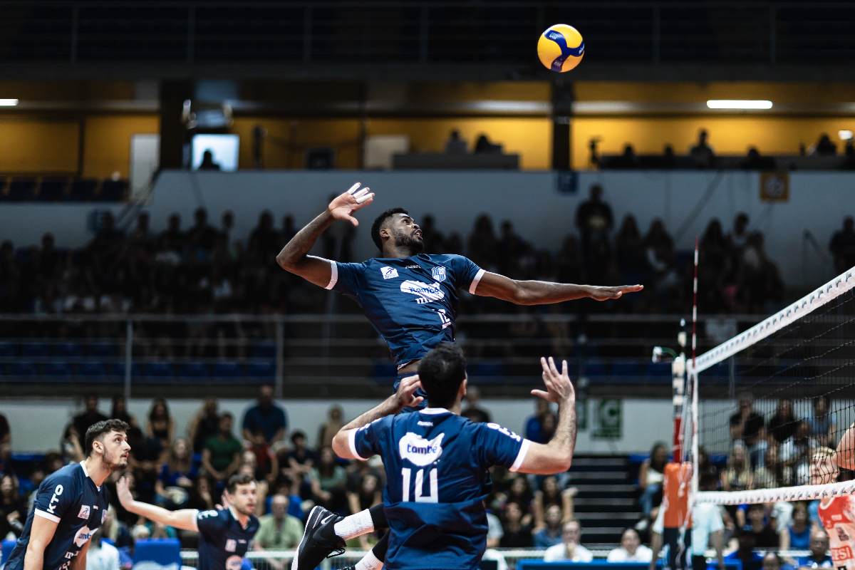 Minas vence Bauru no tie-break e amplia sequência de vitórias na Superliga Masculina de Vôlei