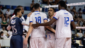 Minas vence Praia e embola ponta da Superliga Masculina de Vôlei