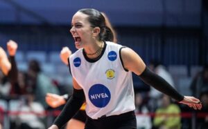 Natinha, líbero do Praia Clube (foto: FIVB/Divulgação)