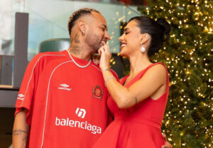 Neymar passa o Natal com ‘camisa de time’ feita por grife de luxo; saiba o valor